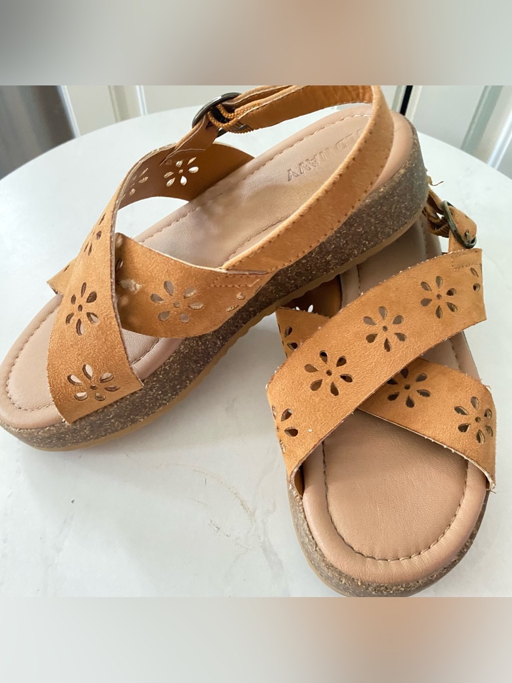Old Navy Girls Tan Floral Cutout Platform Sandals